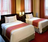 Marriott Courtyard Tremont - Guest Room
